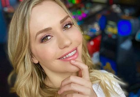 Mia Malkova revela las extrañas cosas que pasó al grabar